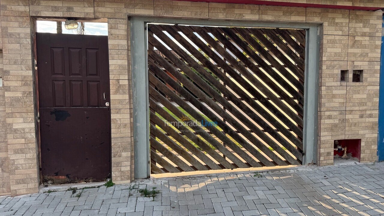 House for vacation rental in São Sebastião (Praia da Boracéia)