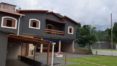 Chácara / sítio para alugar em Mairiporã - Lavras