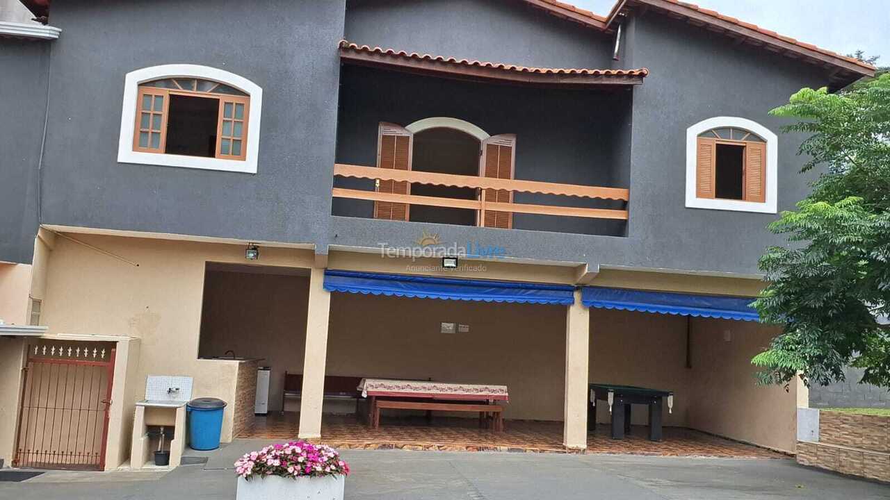 Chácara / sítio para aluguel de temporada em Mairiporã (Lavras)