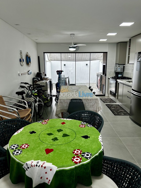 House for vacation rental in São Francisco do Sul (Praia Grande)