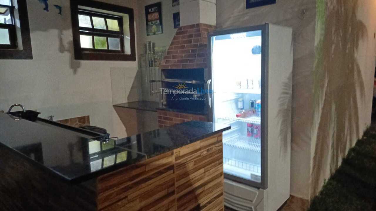 Casa para alquiler de vacaciones em Caraguatatuba (Massaguaçu)