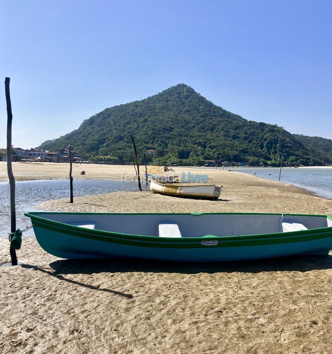 Casa para aluguel de temporada em Palhoça (Guarda do Embaú)