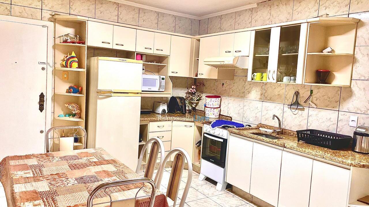 Apartamento para aluguel de temporada em Balneário Camboriú (Praia Central)