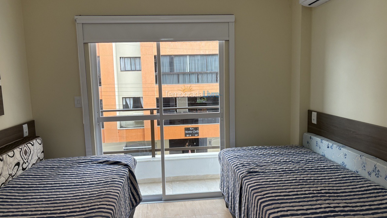 Apartamento para aluguel de temporada em Itapema (Meia Praia)