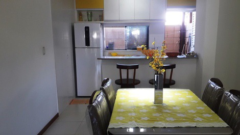 Apartment/Village with 2 bedrooms (1 suite) in Guarajuba Beach, Bahia.