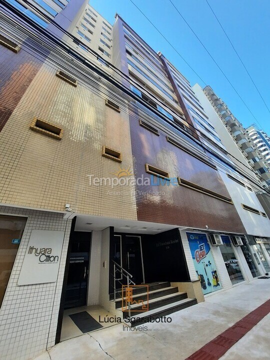 Apartamento para aluguel de temporada em Balneário Camboriú (Centro)