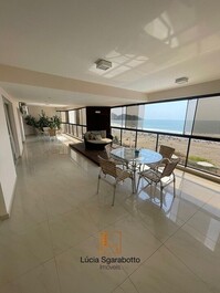 Ed. Cosmos com vista mar e 4 suítes