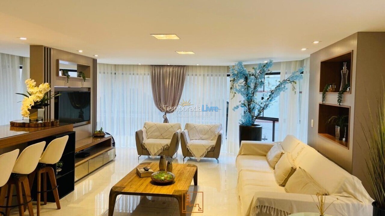 Apartamento para aluguel de temporada em Balneário Camboriú (Centro)