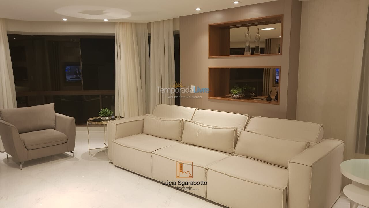 Apartamento para aluguel de temporada em Balneário Camboriú (Centro)