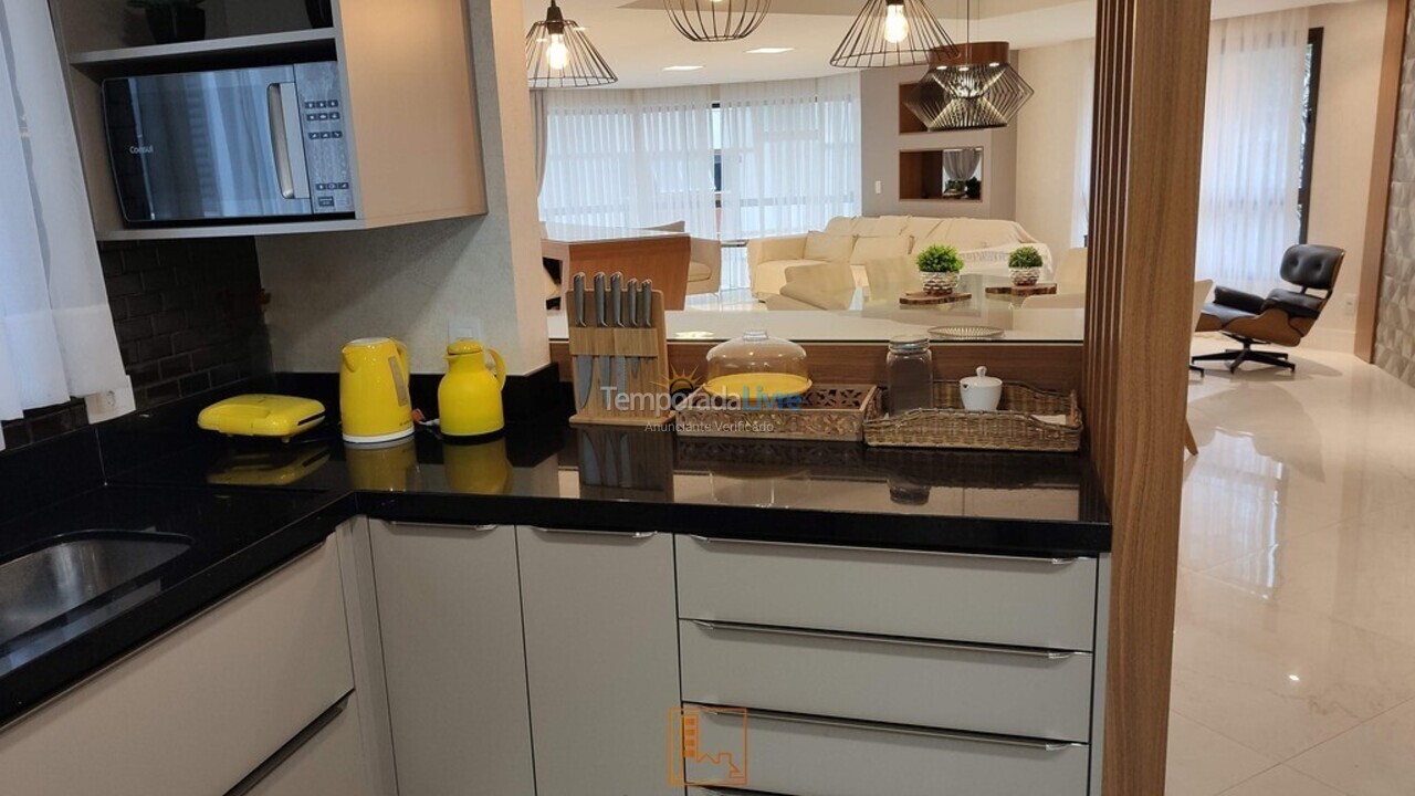 Apartamento para aluguel de temporada em Balneário Camboriú (Centro)