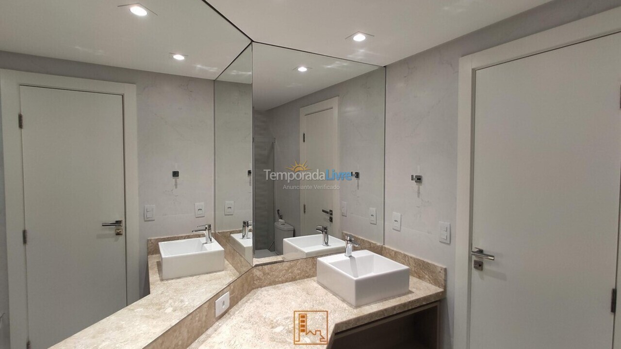 Apartamento para aluguel de temporada em Balneário Camboriú (Centro)