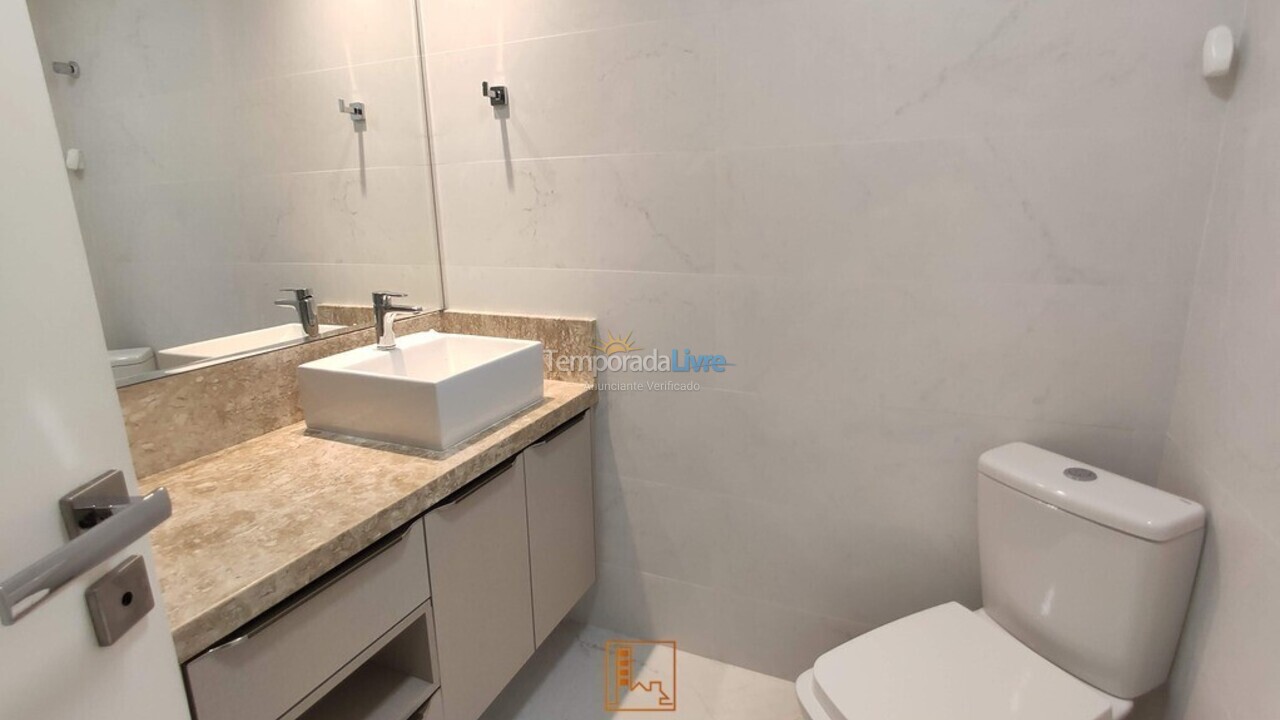 Apartamento para aluguel de temporada em Balneário Camboriú (Centro)