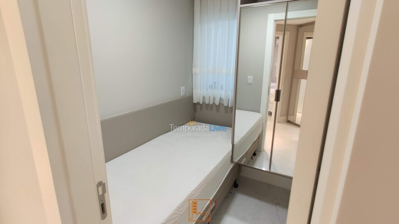 Apartamento para aluguel de temporada em Balneário Camboriú (Centro)