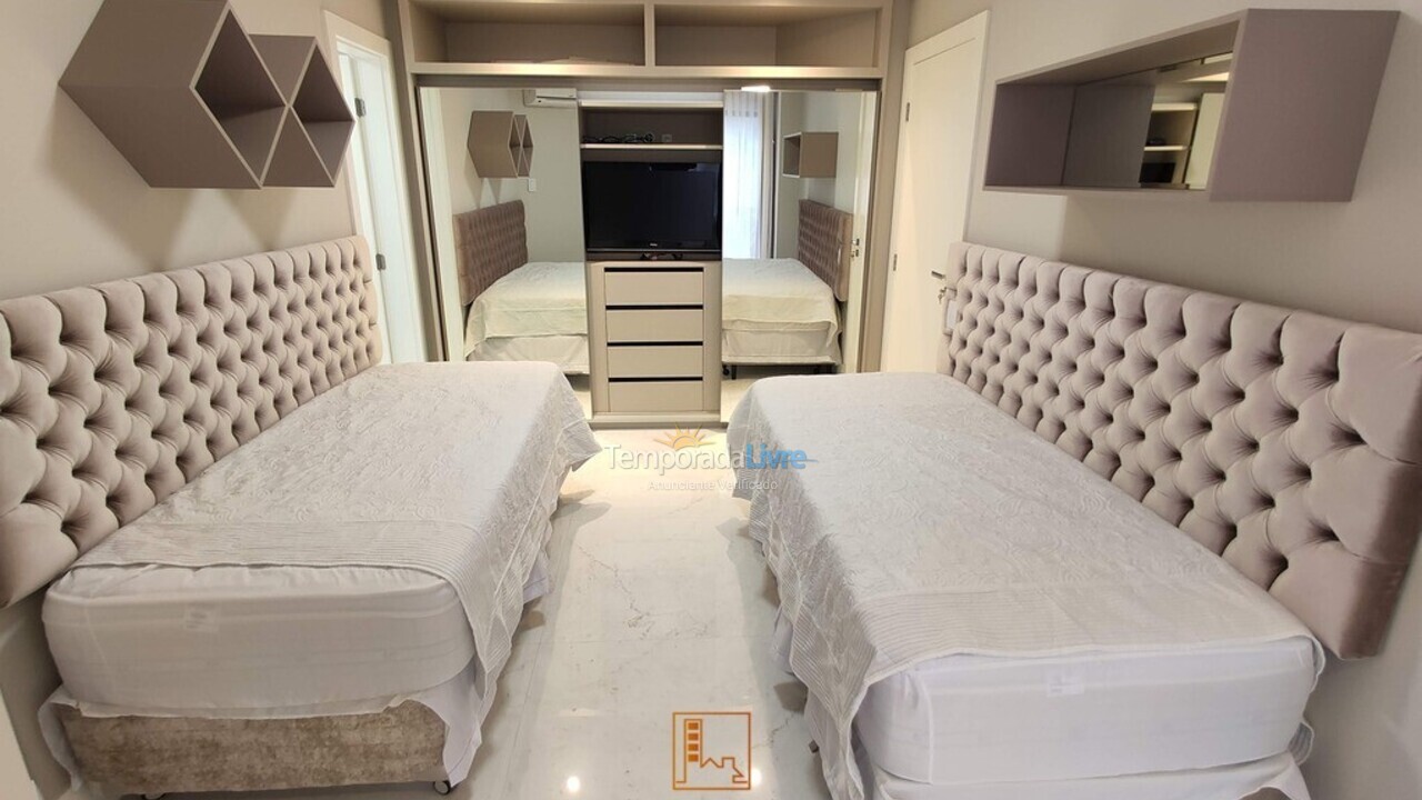 Apartamento para aluguel de temporada em Balneário Camboriú (Centro)