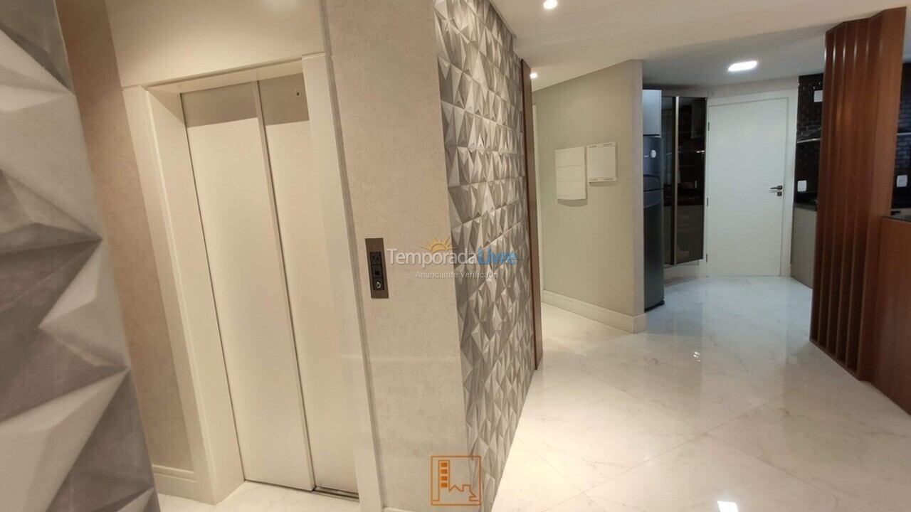 Apartamento para aluguel de temporada em Balneário Camboriú (Centro)