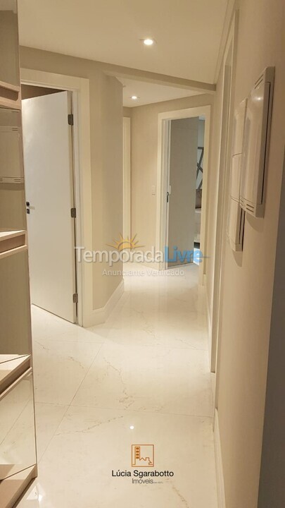 Apartamento para aluguel de temporada em Balneário Camboriú (Centro)