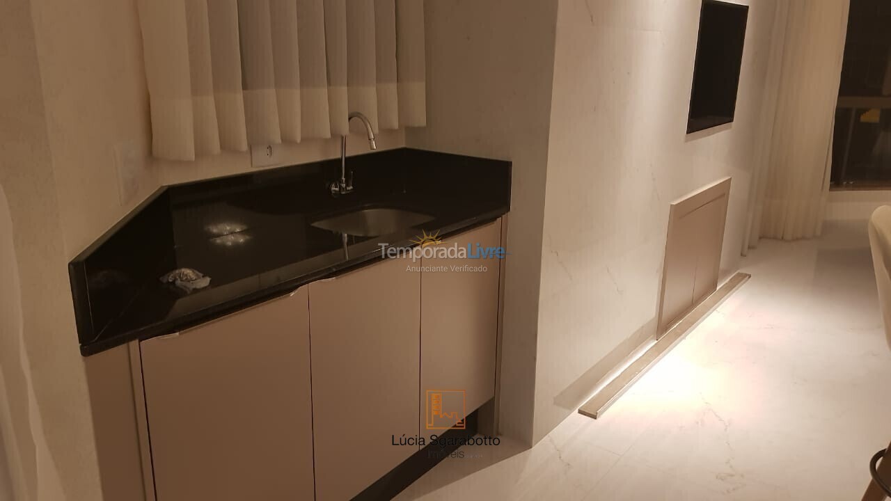 Apartamento para aluguel de temporada em Balneário Camboriú (Centro)