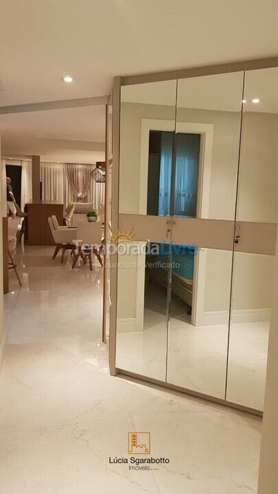 Apartamento para aluguel de temporada em Balneário Camboriú (Centro)