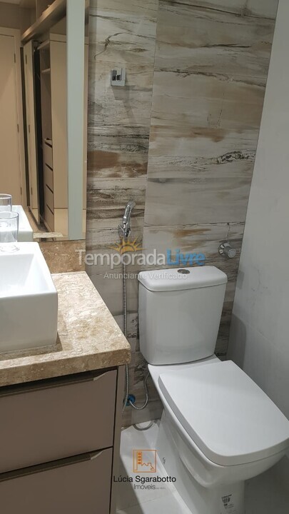 Apartamento para aluguel de temporada em Balneário Camboriú (Centro)