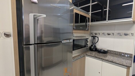 Piscina en edificio frente al mar Imperatriz Temporada