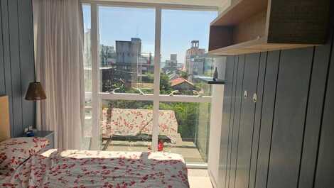 3-suite penthouse 250m from the beach