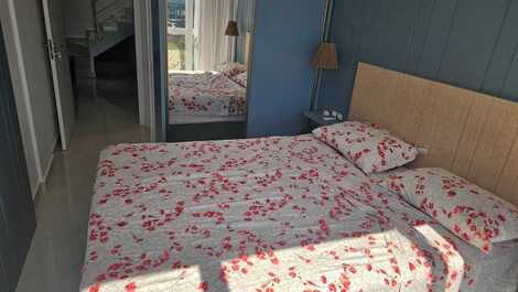 3-suite penthouse 250m from the beach