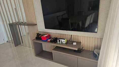 3-suite penthouse 250m from the beach