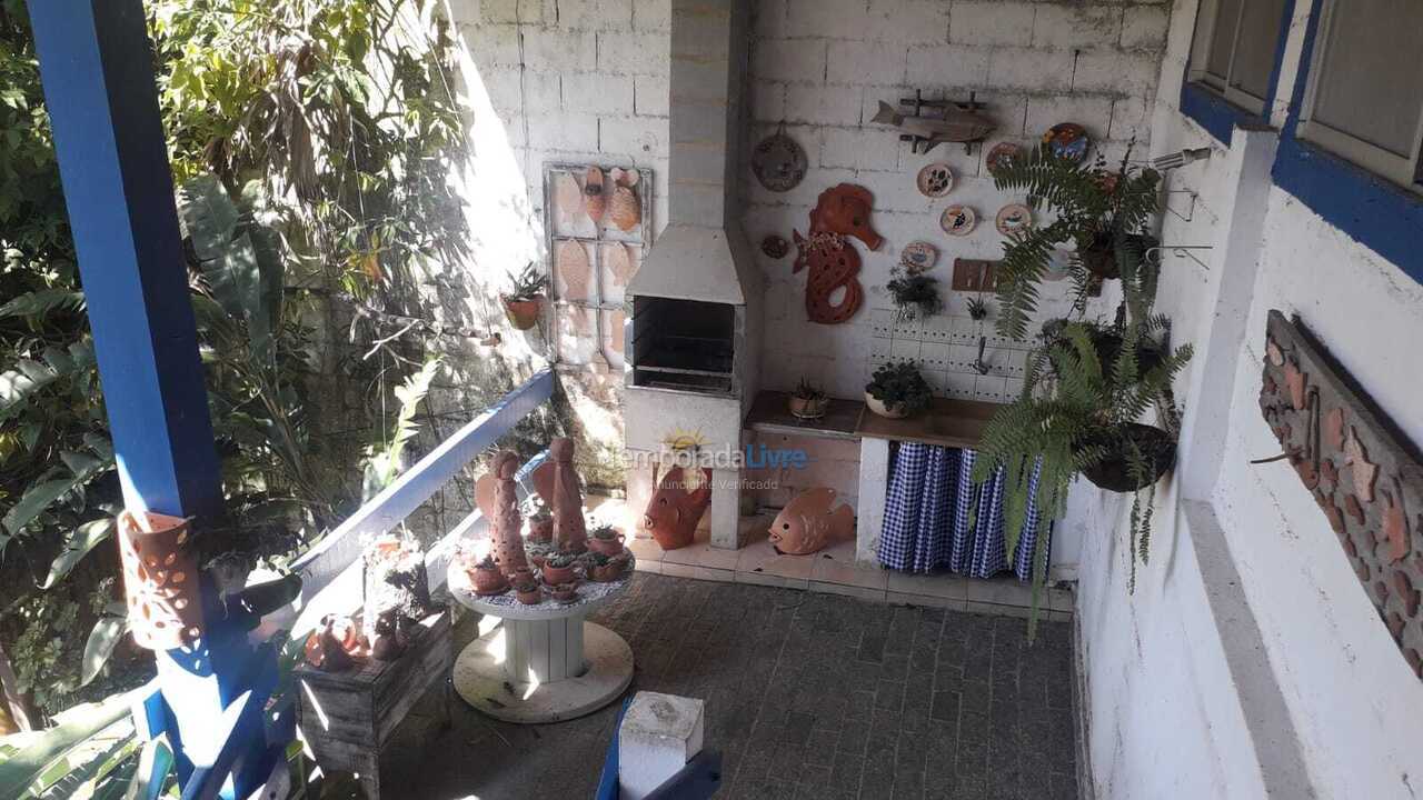 Casa para aluguel de temporada em Caraguatatuba (Martim de Sá)