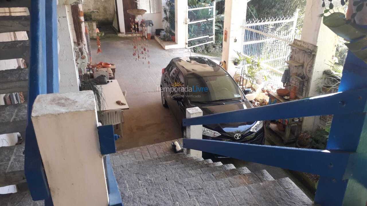 Casa para aluguel de temporada em Caraguatatuba (Martim de Sá)