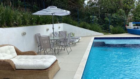 Linda casa martim de sá 5 dor. piscina ar internet Zara