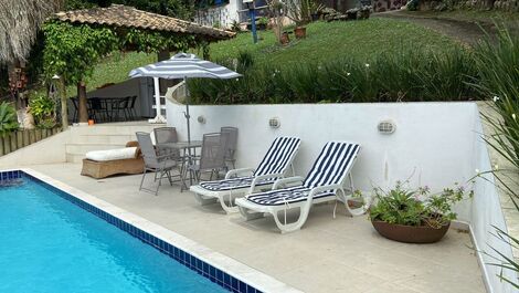 Linda casa martim de sá 5 dor. piscina ar internet Zara