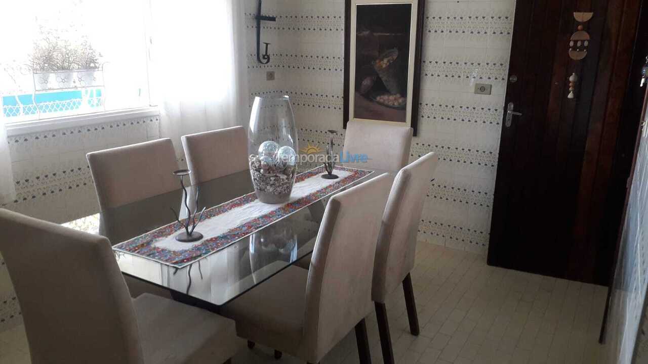 Casa para aluguel de temporada em Caraguatatuba (Martim de Sá)