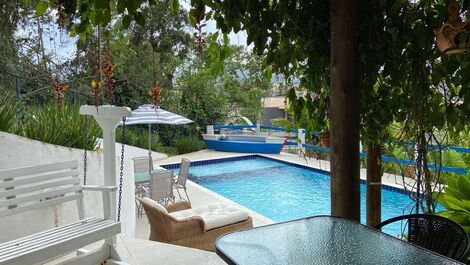 Linda casa martim de sá 5 dor. piscina ar internet Zara