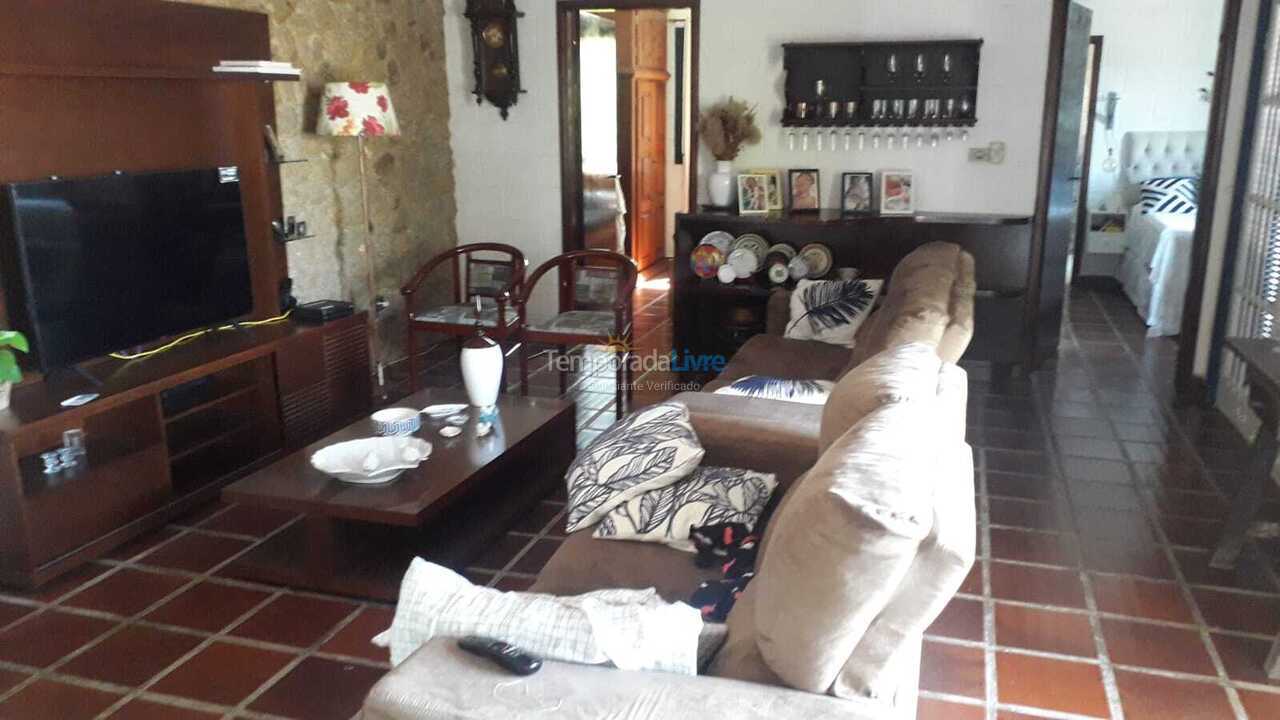 Casa para aluguel de temporada em Caraguatatuba (Martim de Sá)