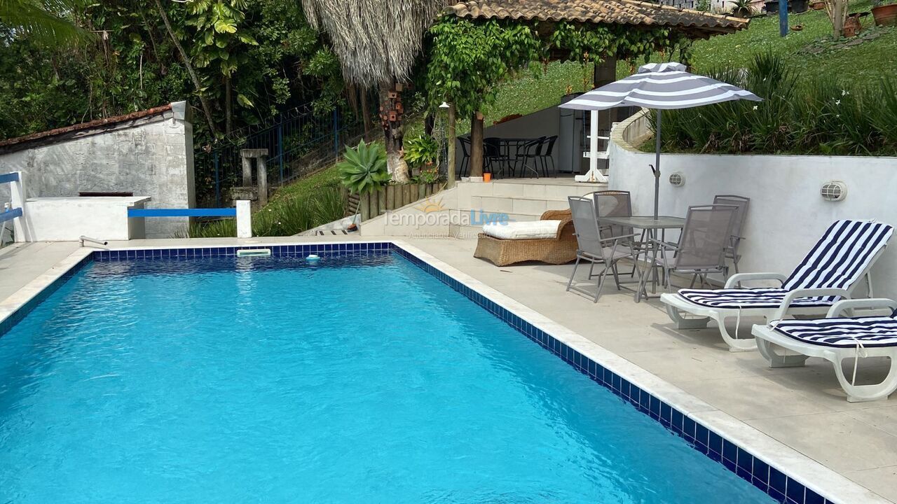 Casa para aluguel de temporada em Caraguatatuba (Martim de Sá)