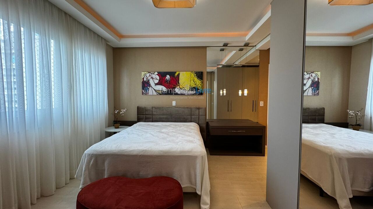 Apartamento para aluguel de temporada em Itapema (Meia Praia)