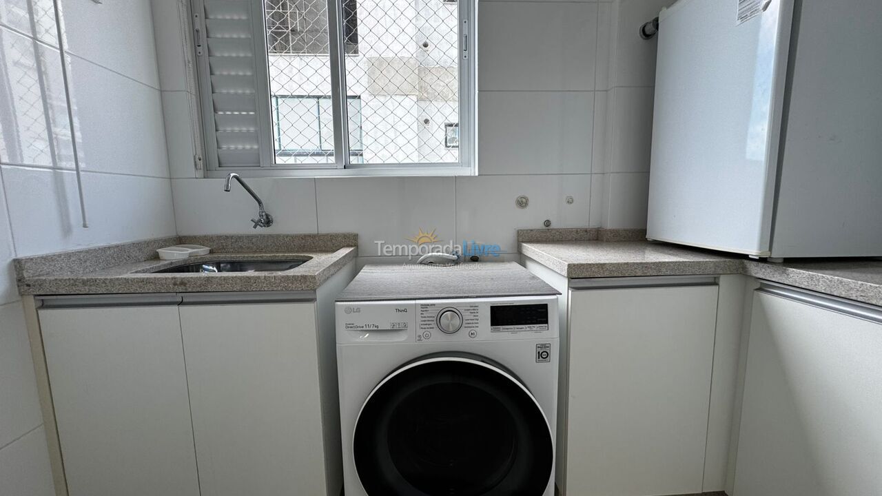 Apartamento para aluguel de temporada em Itapema (Meia Praia)