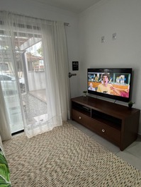 Sobrado Geminado Aconchegante e confortável para até 8 pessoas.