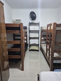 Apartamento para aluguel de temporada em Guarujá (Enseada)