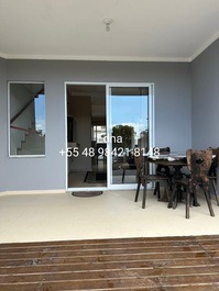 DUPLEX COM 2 SUÍTES NA CACHOEÍRA DO BOM JESUS, FLORIANÓPOLIS