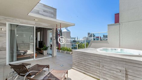 Spectacular Ocean View Penthouse at Thai Beach Home Spa