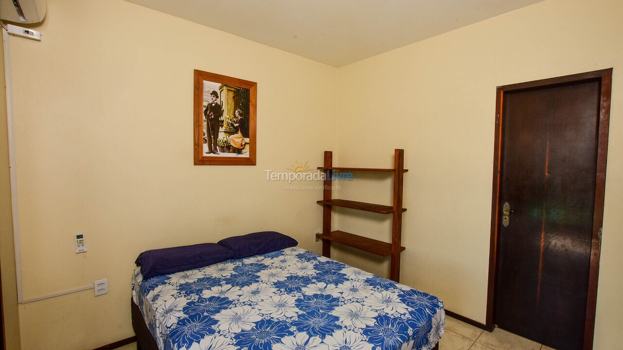 Apartment for vacation rental in Garopaba (Praia da Ferrugem)