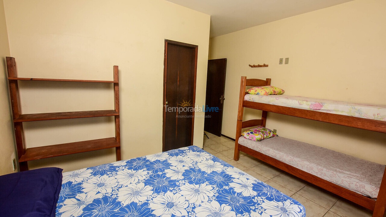 Apartment for vacation rental in Garopaba (Praia da Ferrugem)