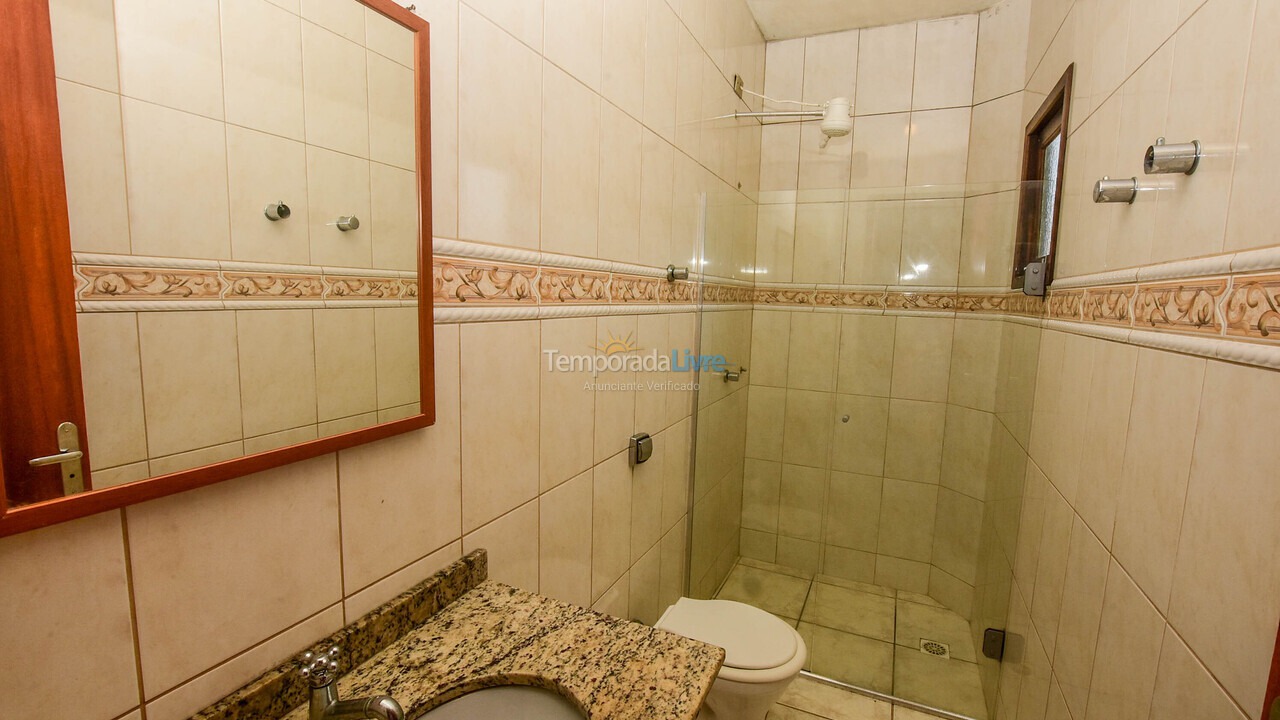 Apartment for vacation rental in Garopaba (Praia da Ferrugem)