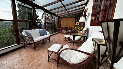 Refúgio Monte Belo nas montanhas