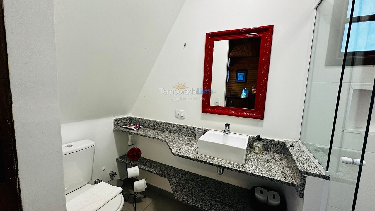 Casa para alquiler de vacaciones em Campos do Jordão (Ataláia)