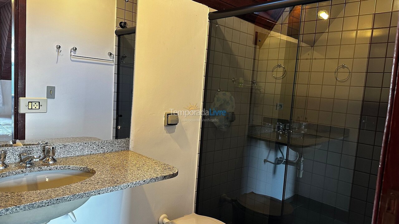 Casa para aluguel de temporada em Campos do Jordão (Jardim Montebelo)