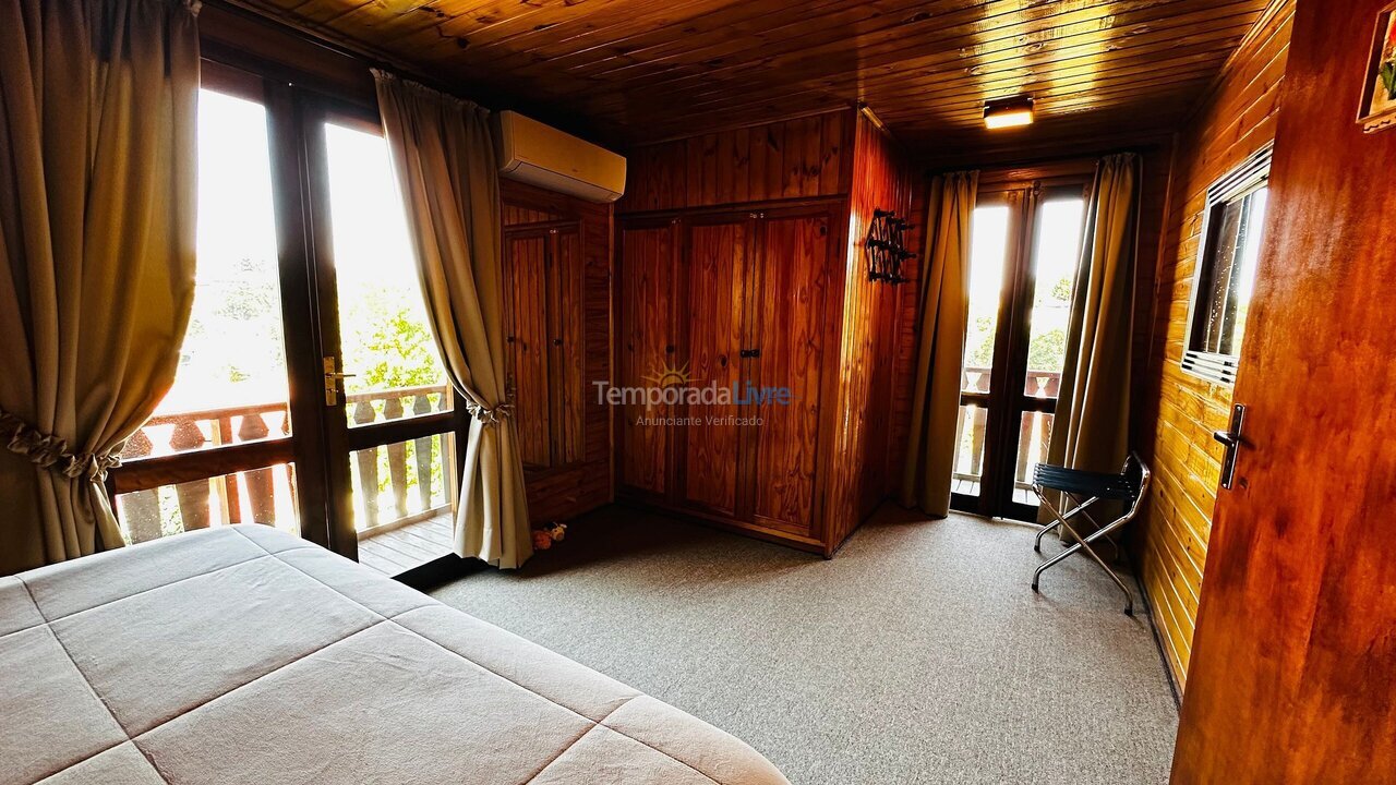 Casa para alquiler de vacaciones em Campos do Jordão (Ataláia)