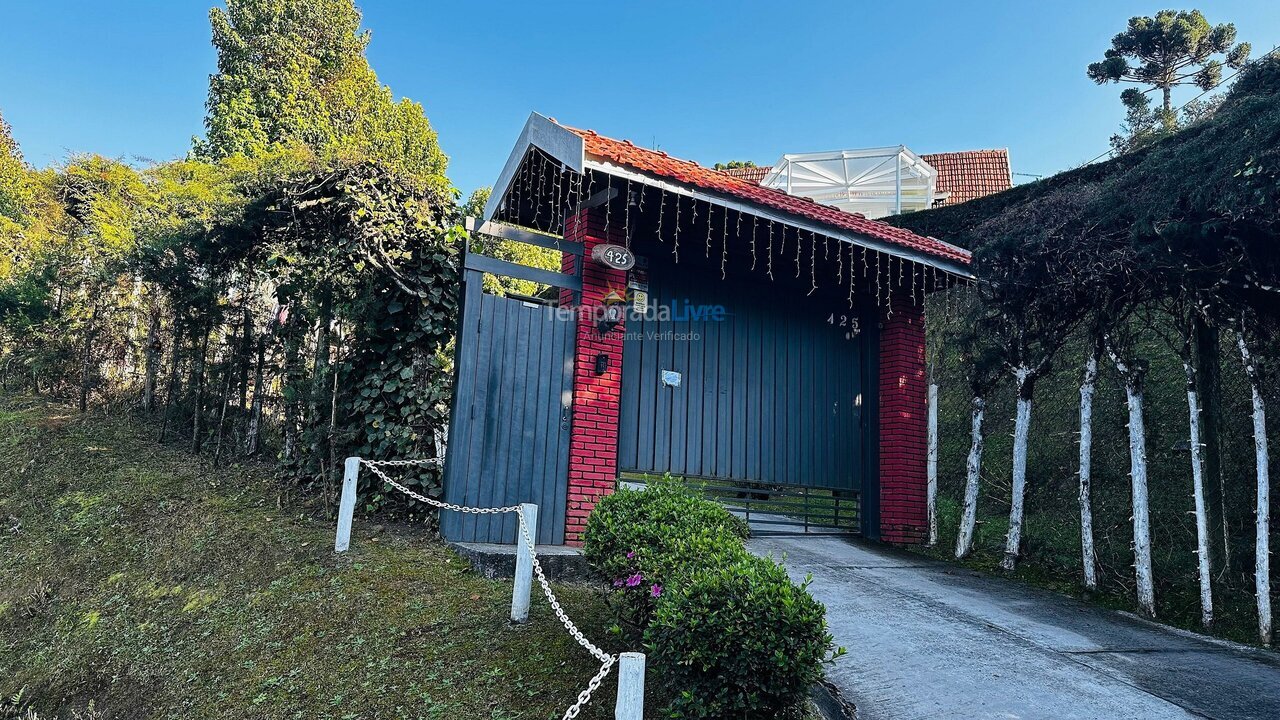 Casa para alquiler de vacaciones em Campos do Jordão (Ataláia)
