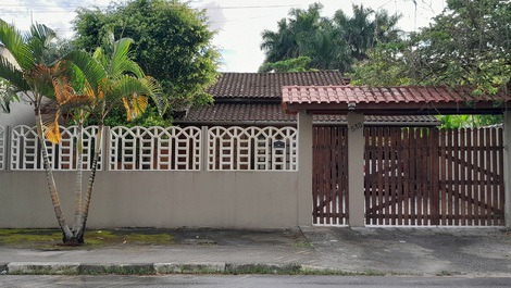 Casa Caraguatatuba/Massaguaçu com Piscina